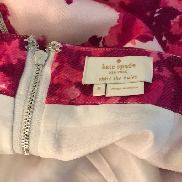 Kate Spade Pink Floral Skirt - size 6 - Picture 5 of 6
